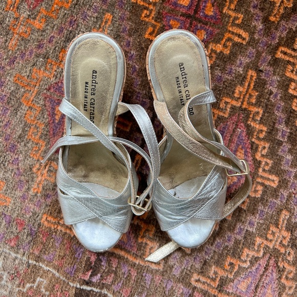 SILVER LEATHER AND CORK STRAPPY WEDGES - Picture 3 of 4